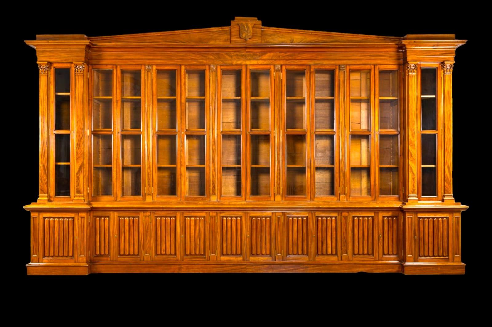 A very impressive and monumental 19 century Irish bookcase in Mahogany.