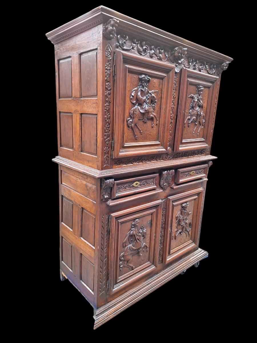 A very nice carved 4-doors walnut cabinet