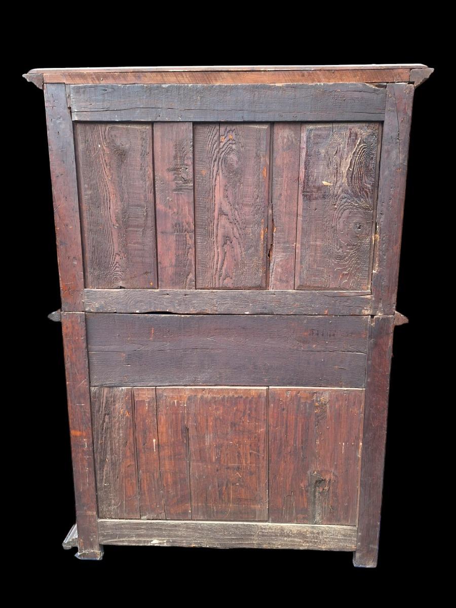 A very nice carved 4-doors walnut cabinet