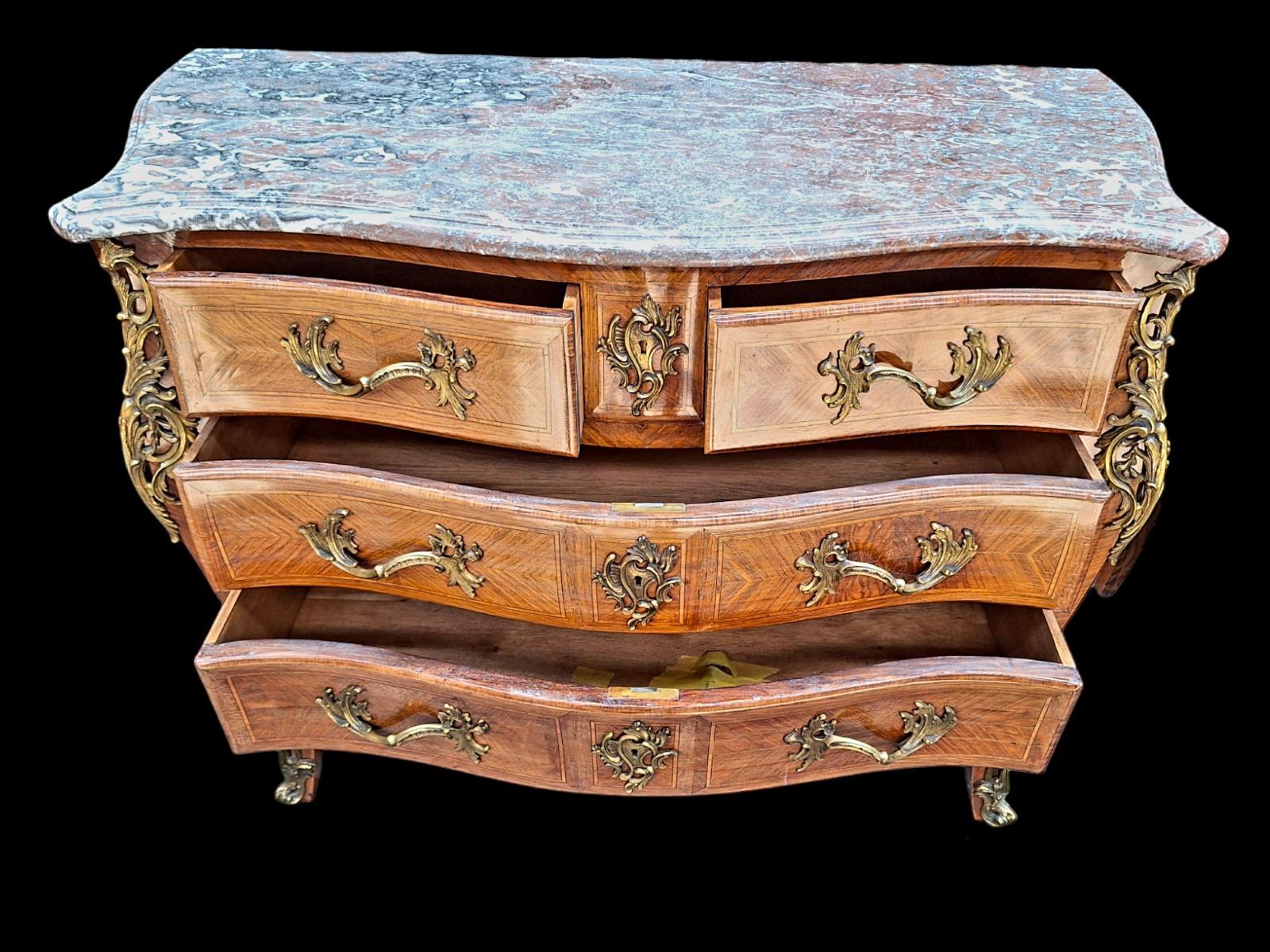 Commode Louis XV style marquetry