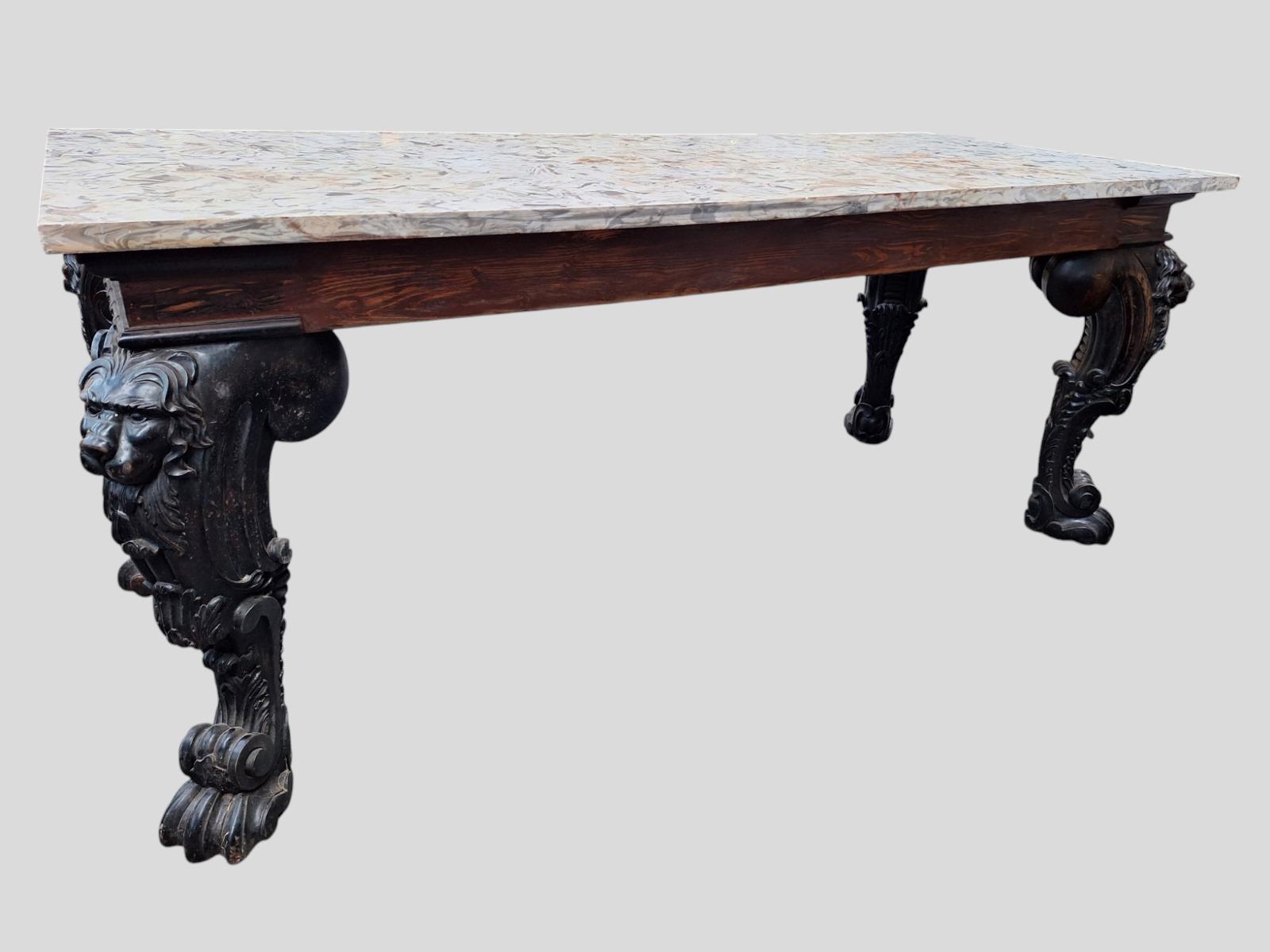 Exceptional and richly carved Console table 