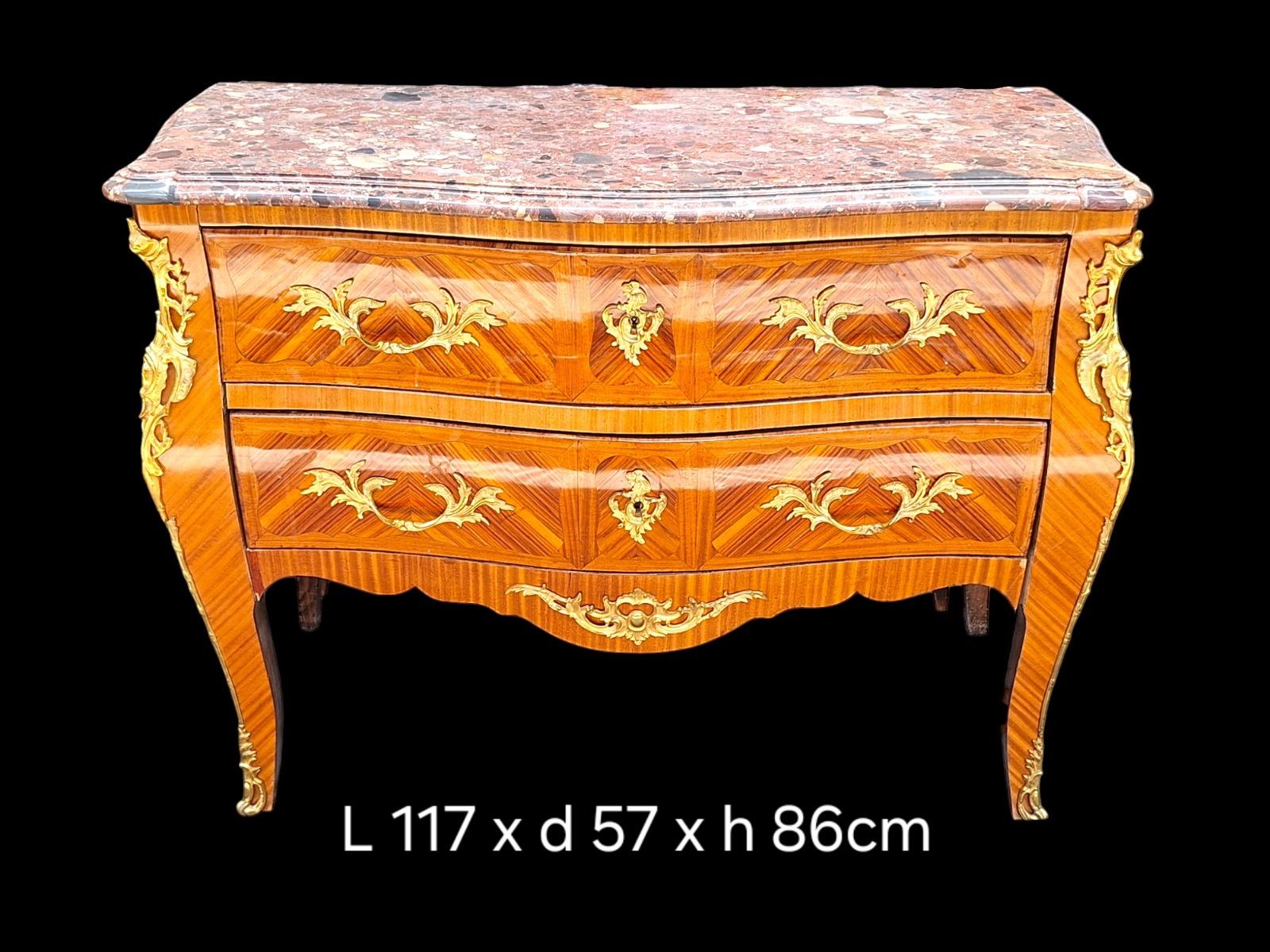 LOUIS XV style commode