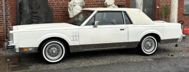 Oldtimer  LINCOLN  CONTINENTAL 1987