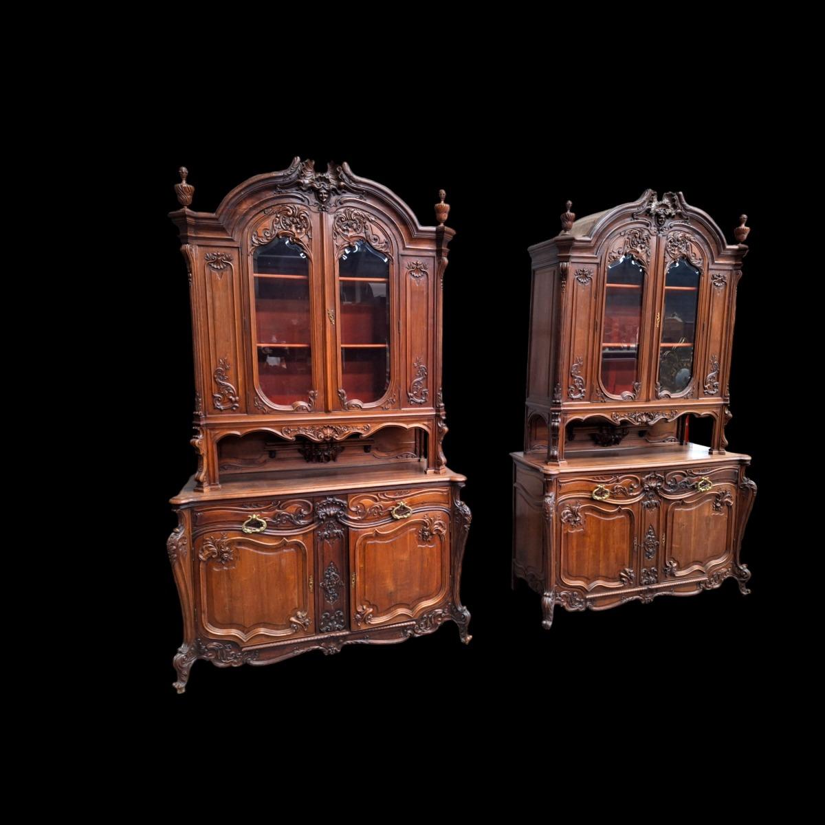 Pair of wallnut cabinets. TOP quality!!